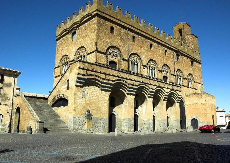 Porta Vivaria Orvieto- Private Parking Hotel Exterior photo