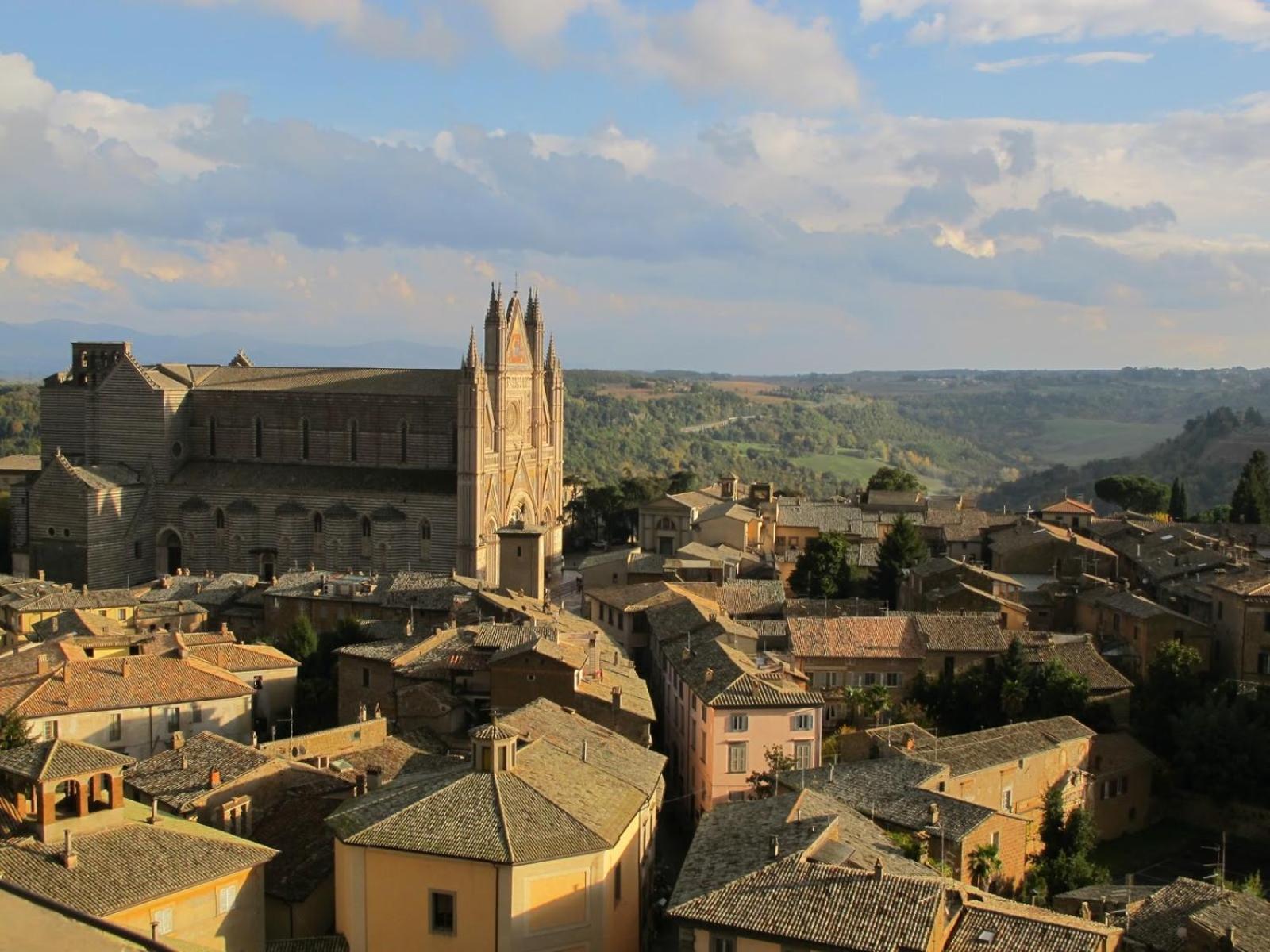 Porta Vivaria Orvieto- Private Parking Hotel Exterior photo